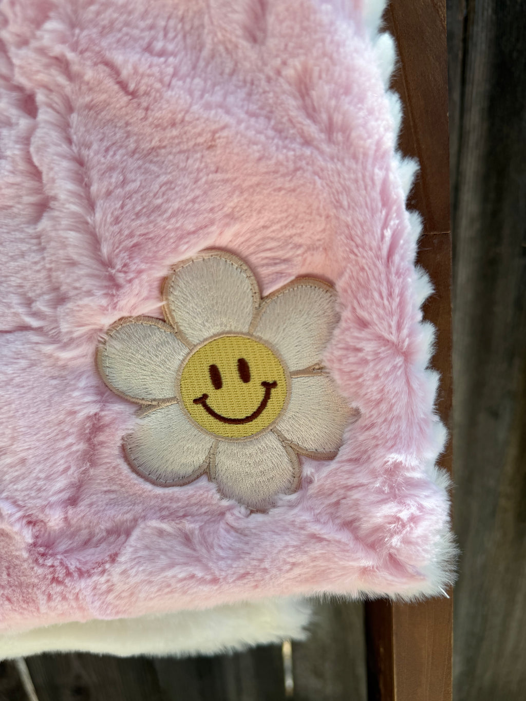 Blush Daisy Baby Blanket 🌸😊