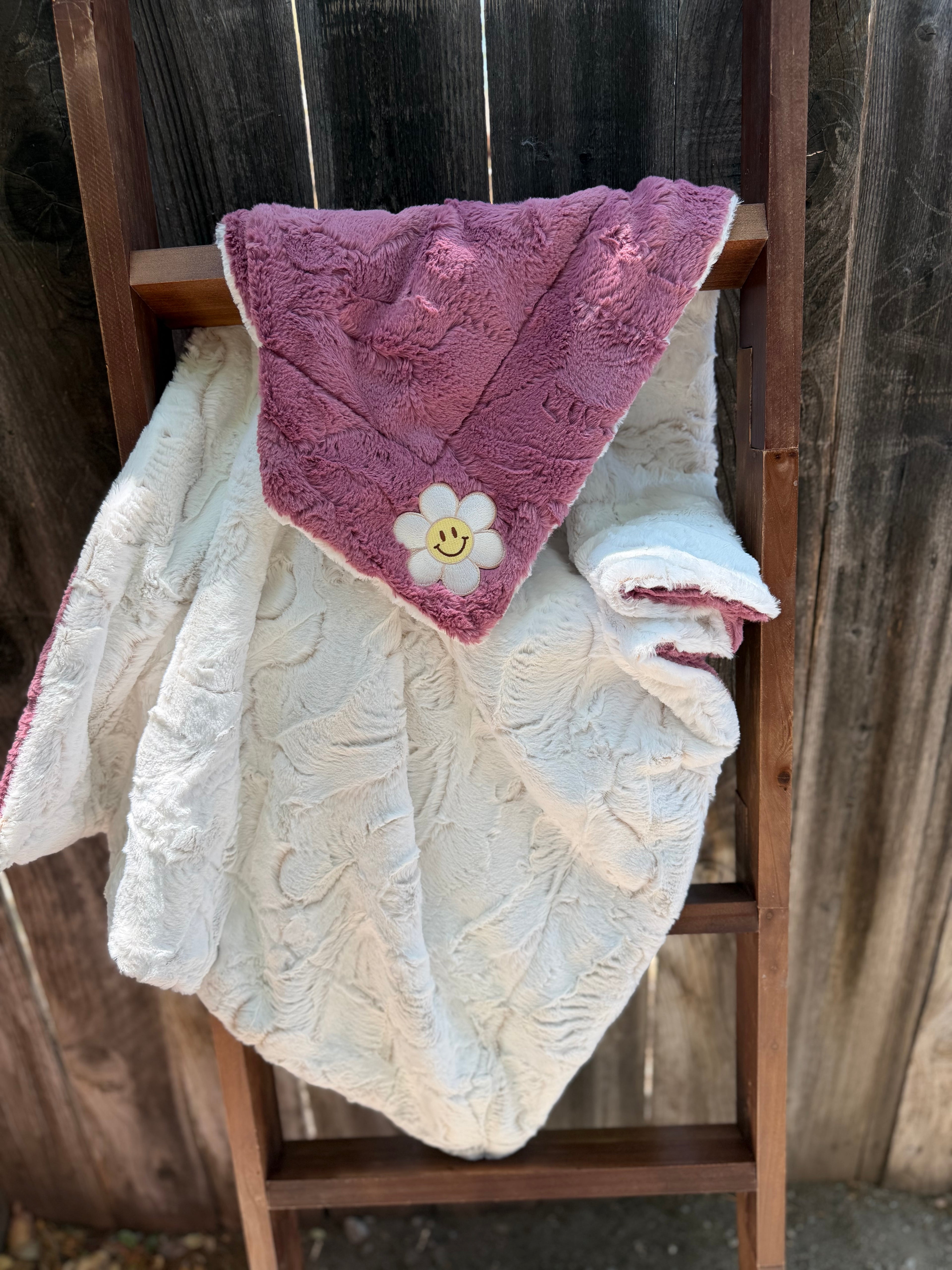 Smiley Daisy Baby Blanket 🌼😊