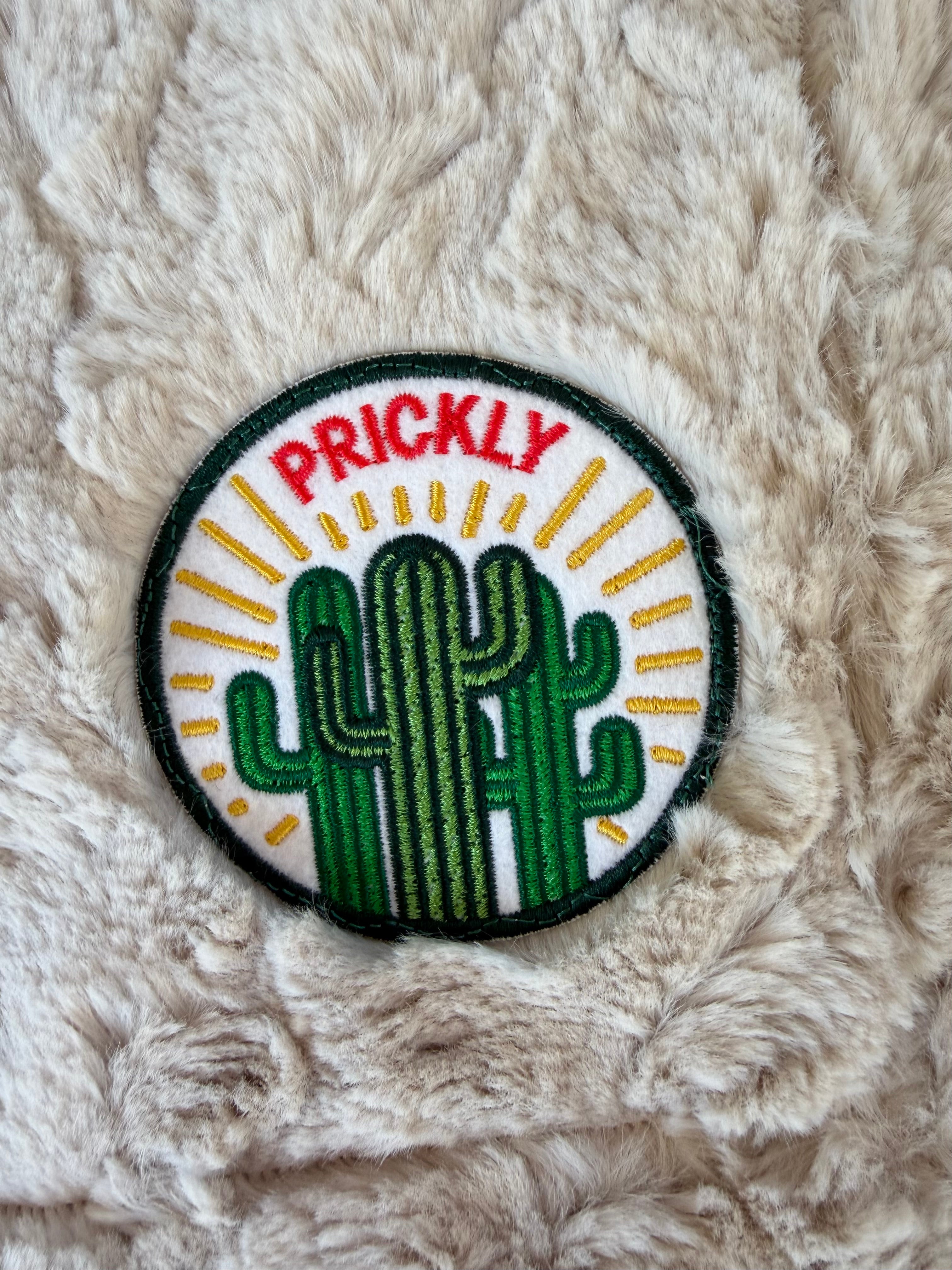 🌵 Prickly Fawn Minky Blanket – Tan