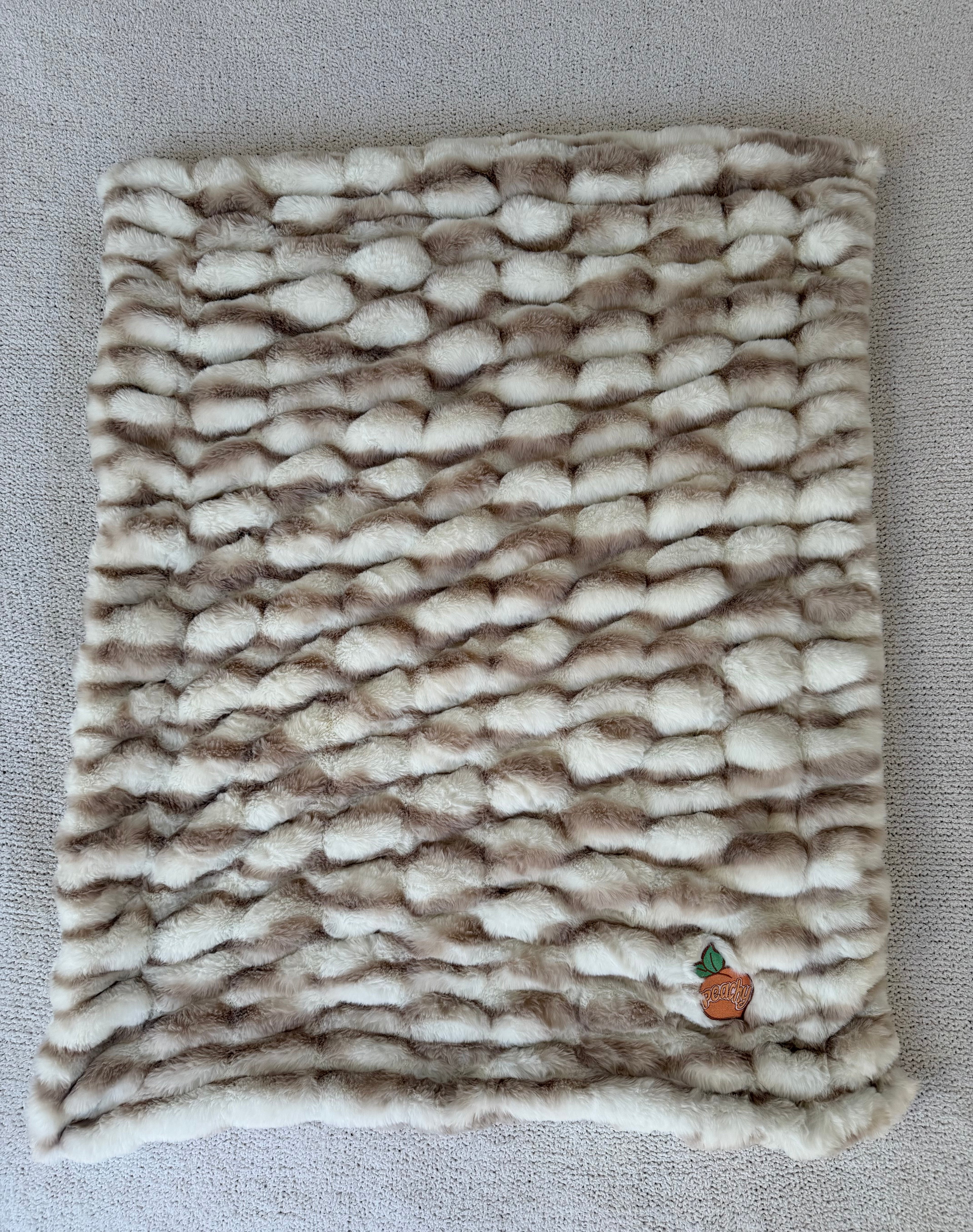 Peachy 🍑 Minky Baby/Toddler Blanket