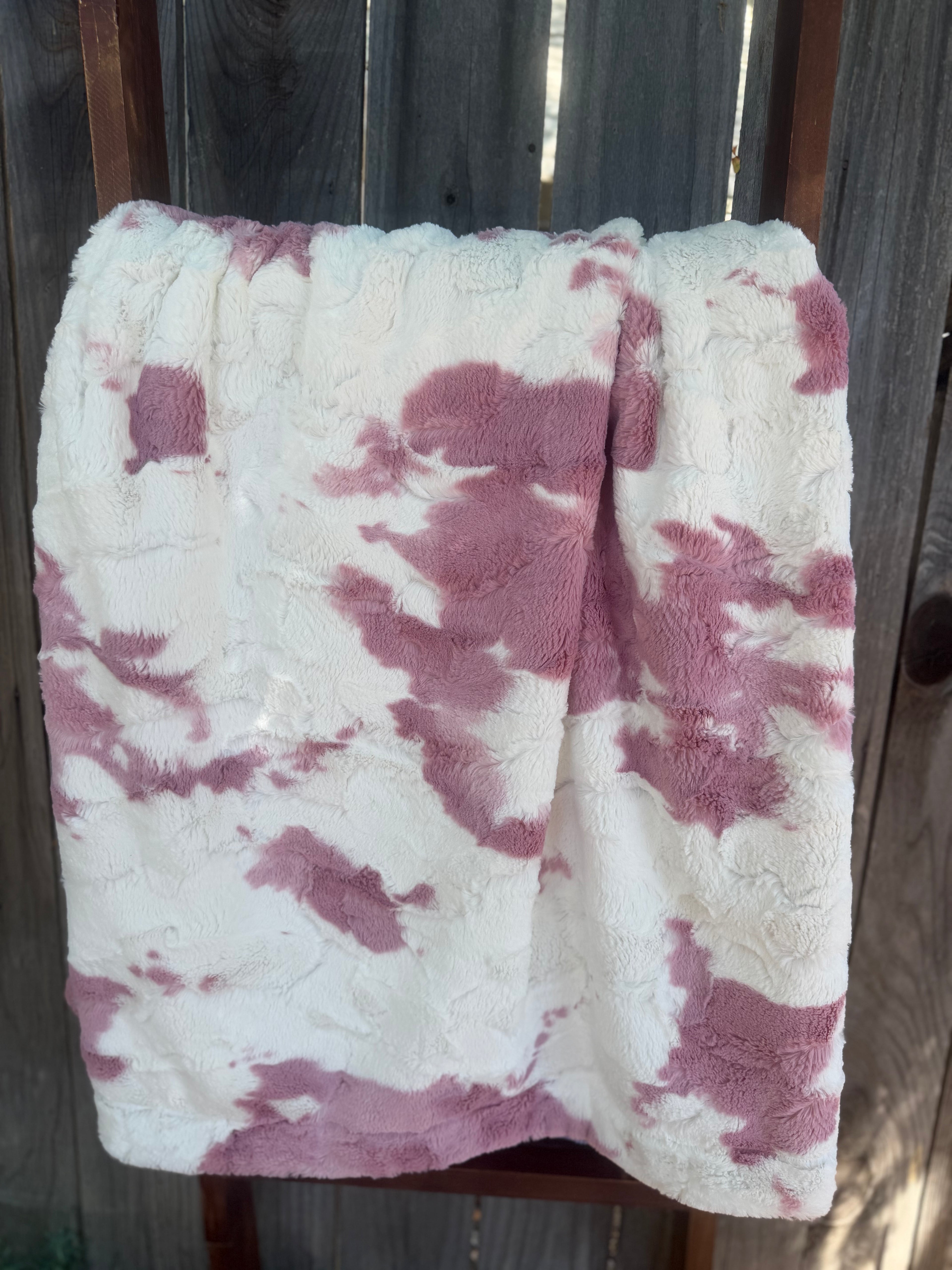 Pink Cowhide Throw🐮💓
