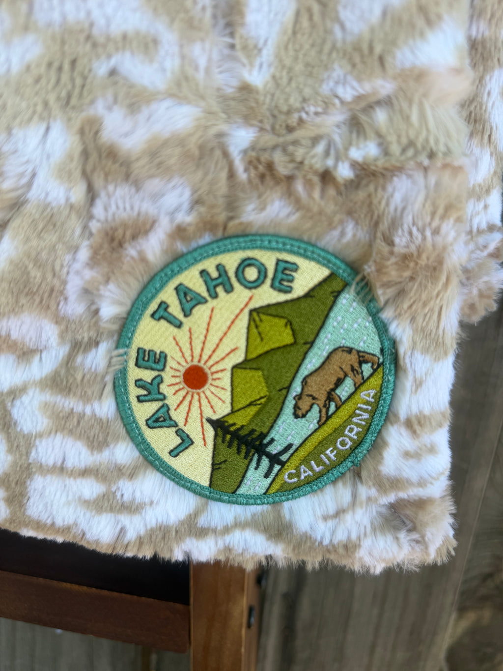 🏔️ Biscotti Ocelot Throw