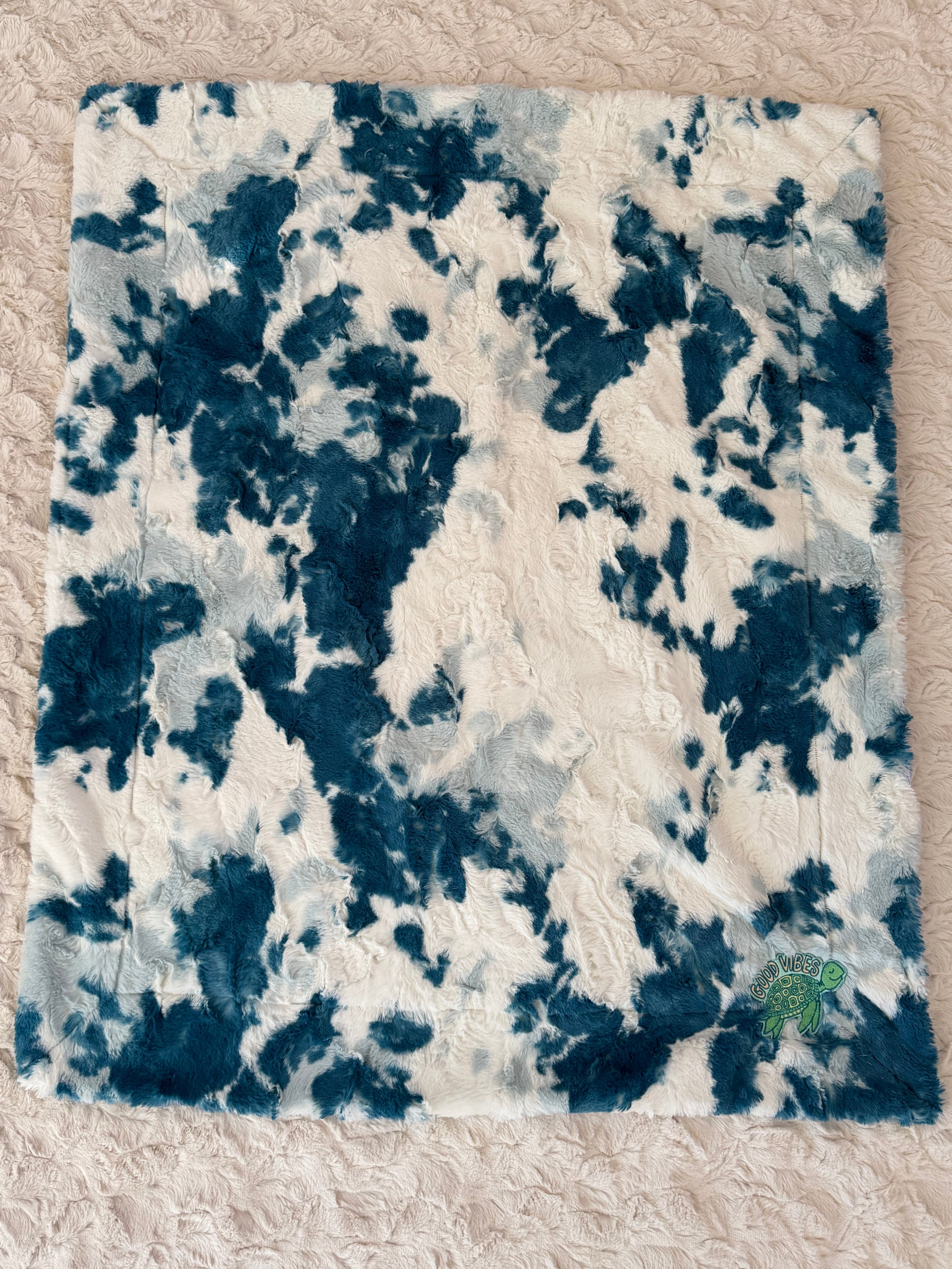 🐢 Good Vibes Minky Baby Blanket