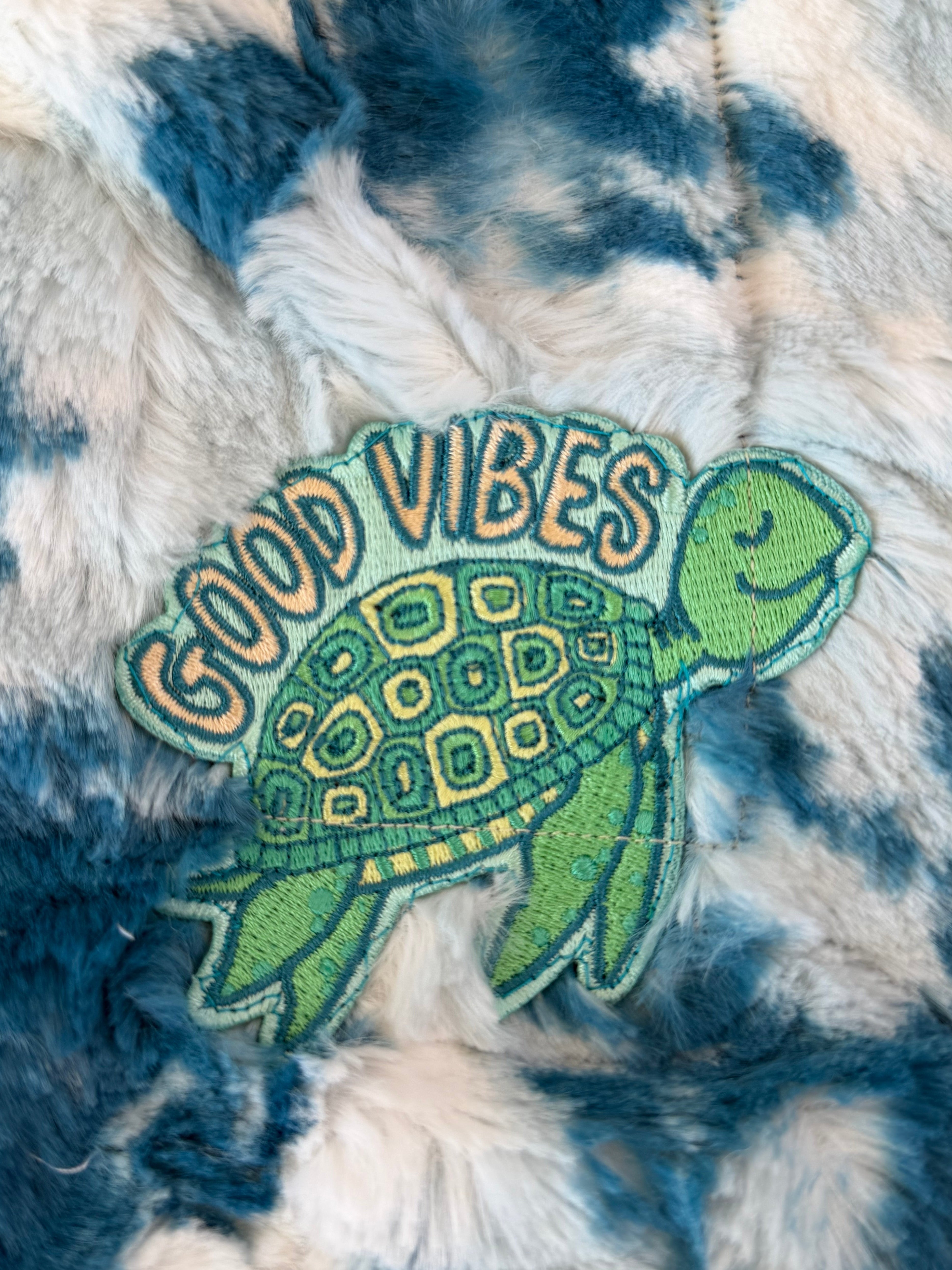 🐢 Good Vibes Minky Baby Blanket