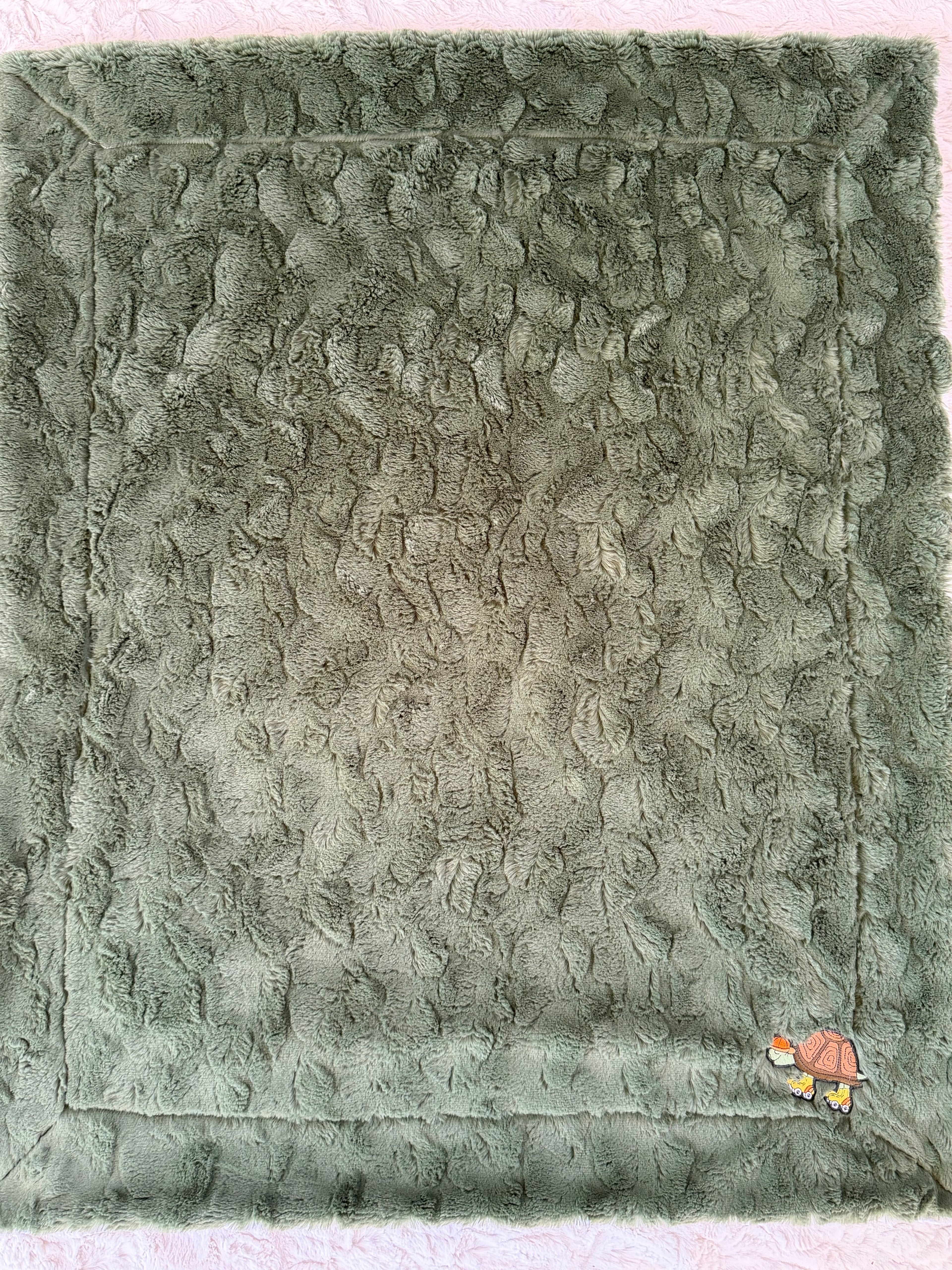 🐢 Rolling Turtle Minky Baby Blanket