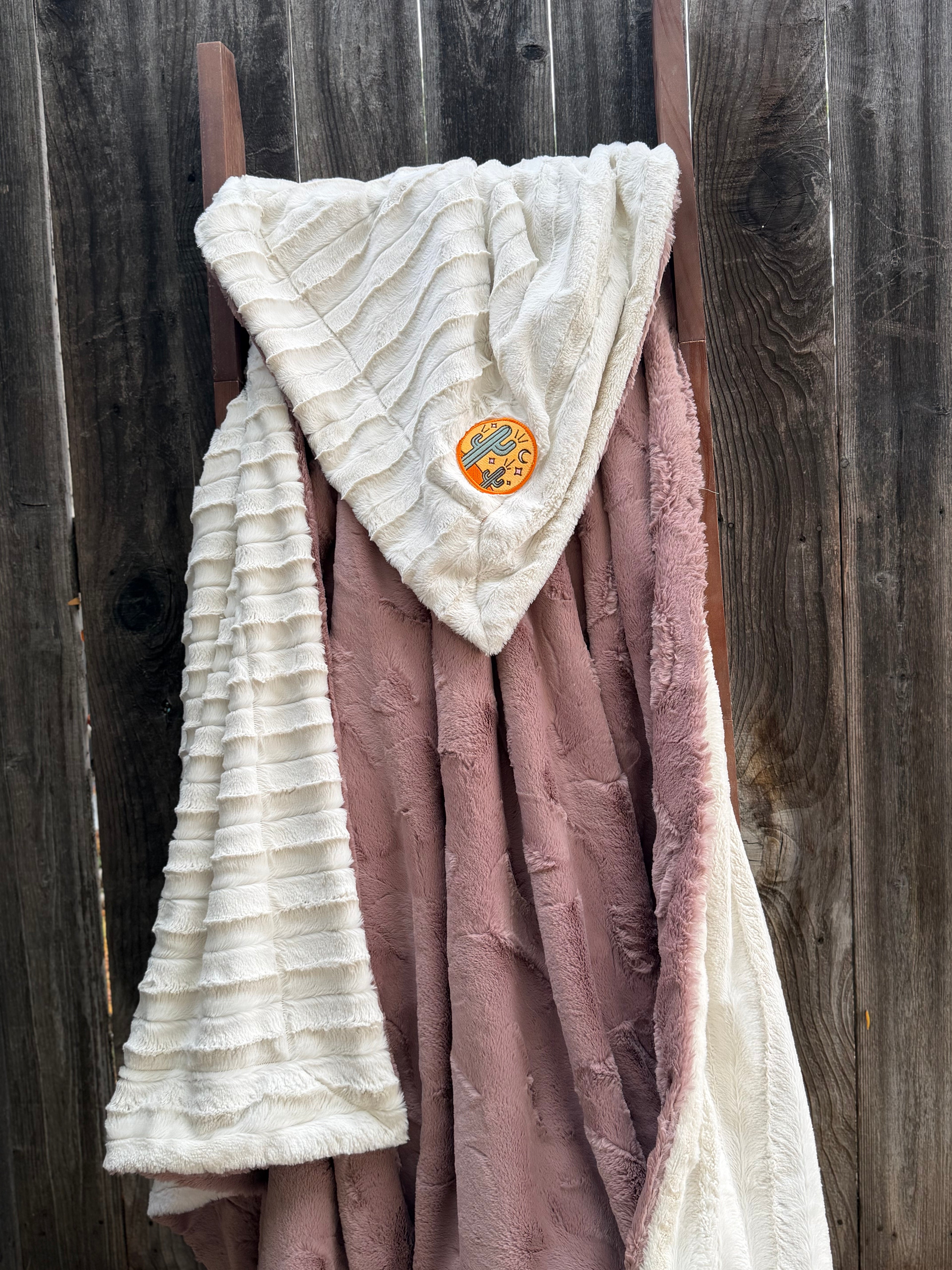 Desert Dreamer Minky Blanket 🤎🌵 (Adult Size)