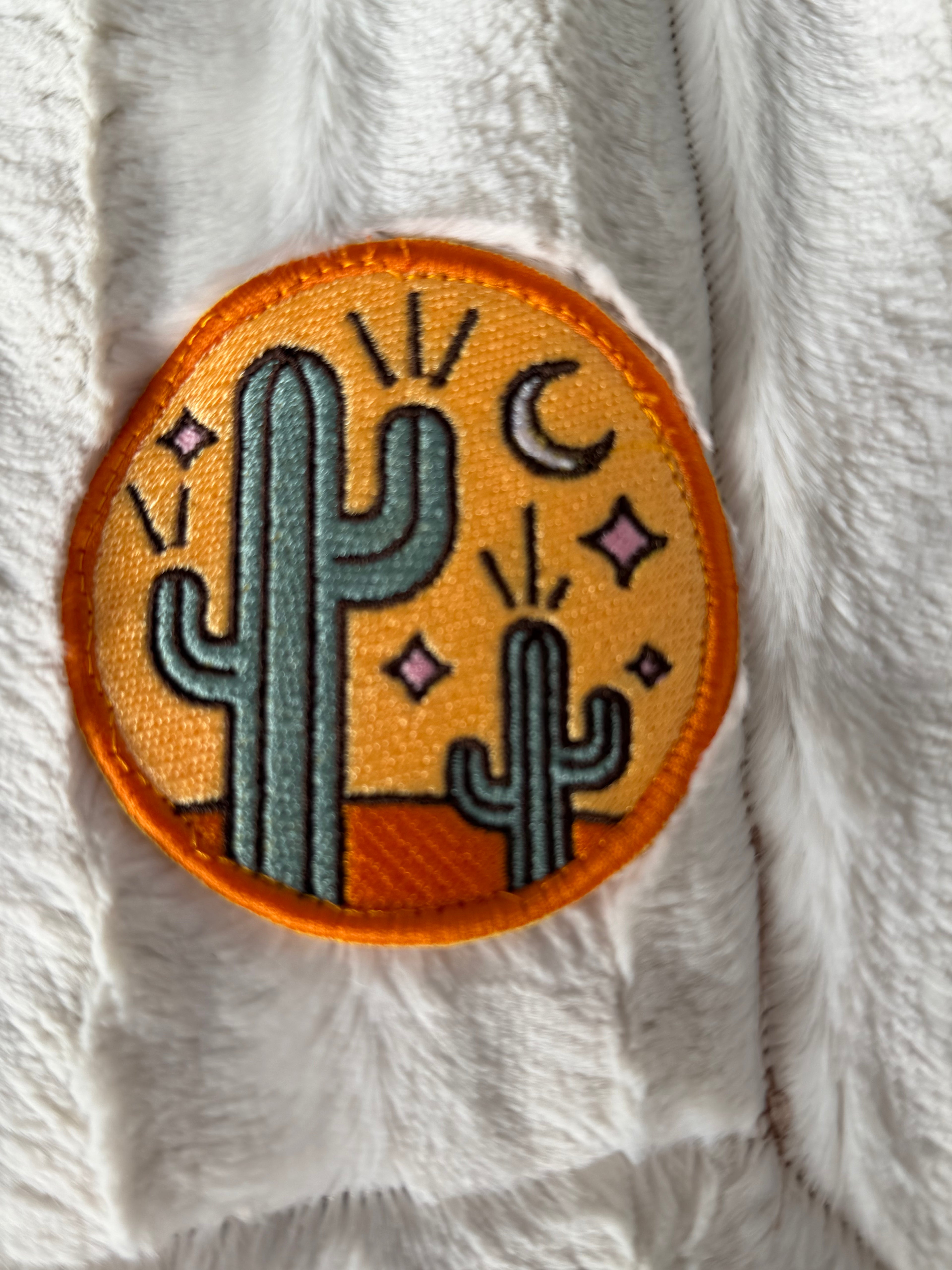 Desert Dreamer Minky Blanket 🤎🌵 (Adult Size)