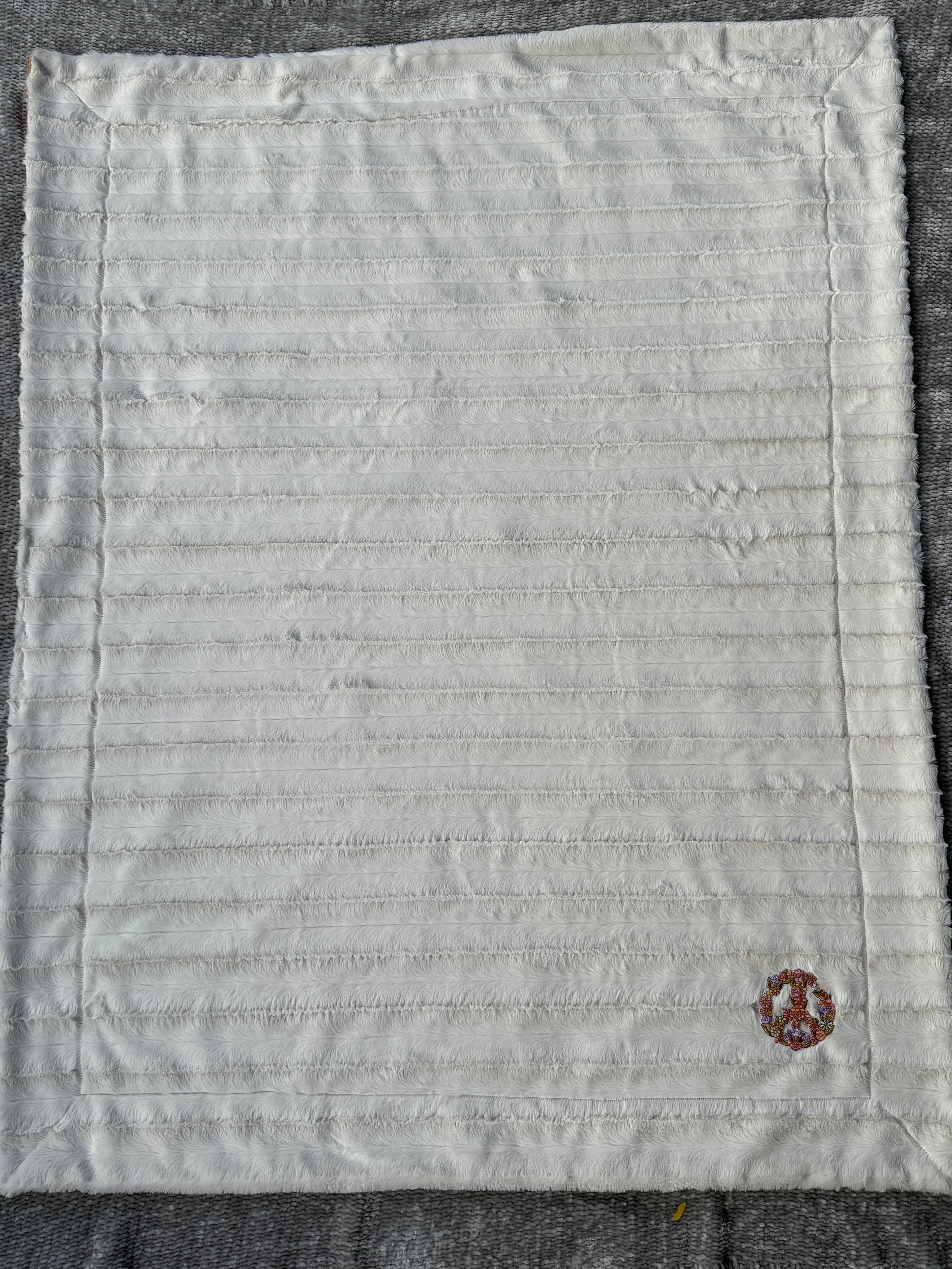 Groovy Daisy Minky Blanket (Toddler/Kid Size)