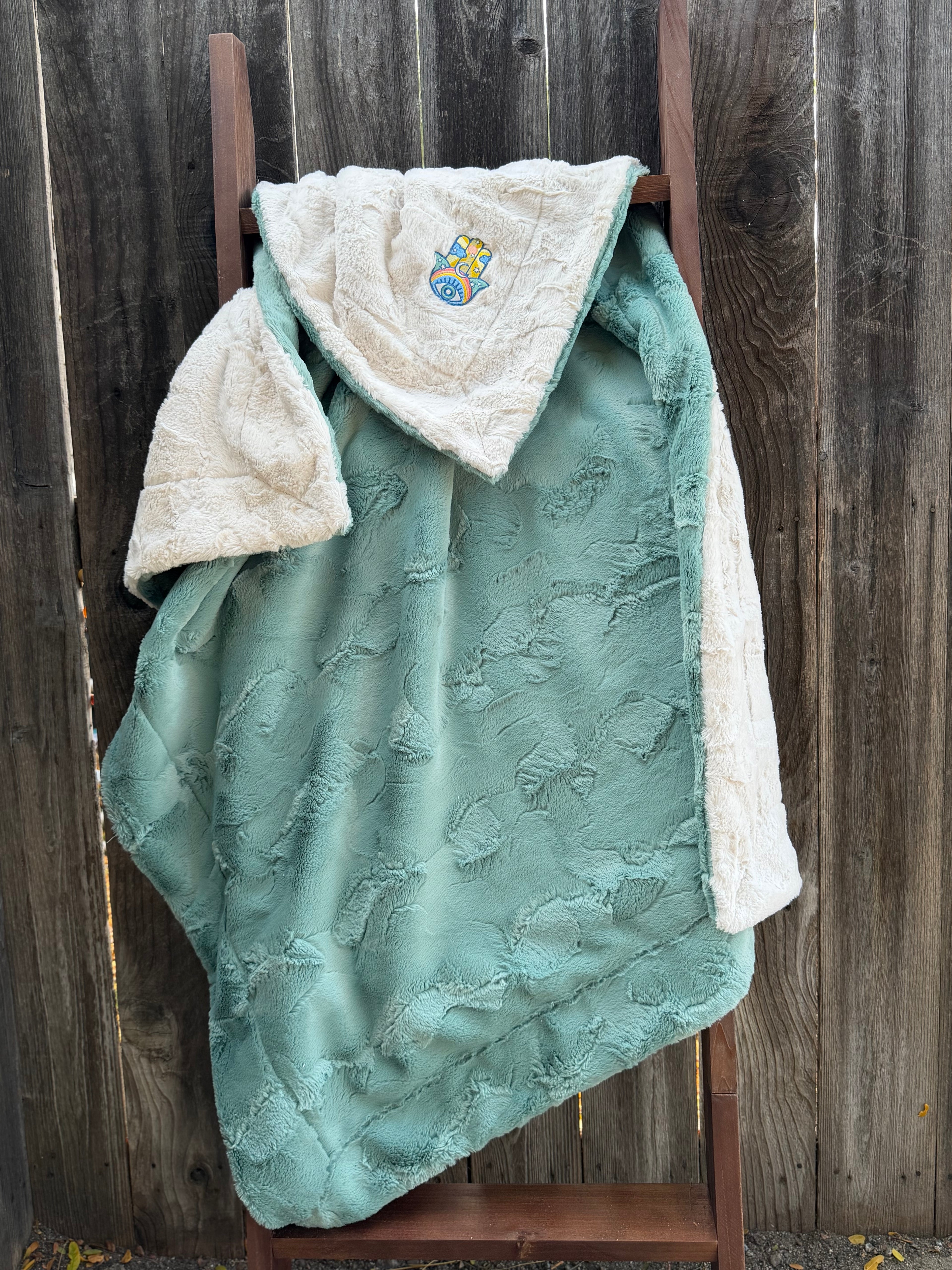 Sage Dreamer Minky Blanket 🌿✨(Toddler/Kid Size)