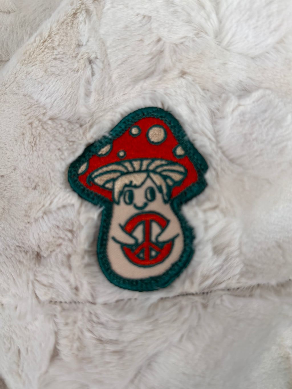 Peace Mushroom Minky Blanket 🍄✌️ (Baby Size)