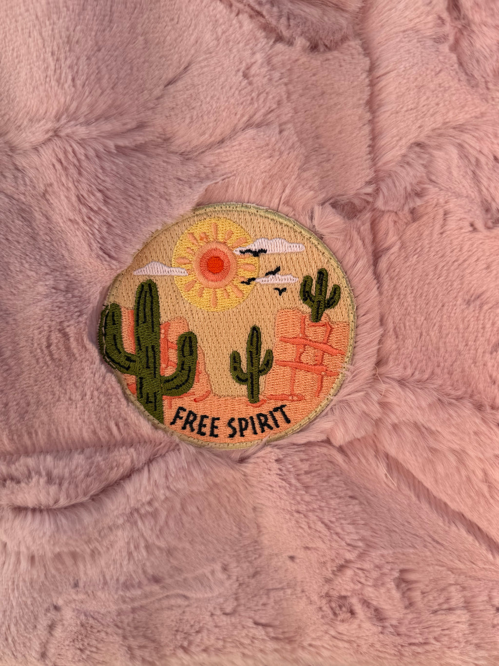 Free Spirit Minky Blanket 🌵💗 (Kid Size)