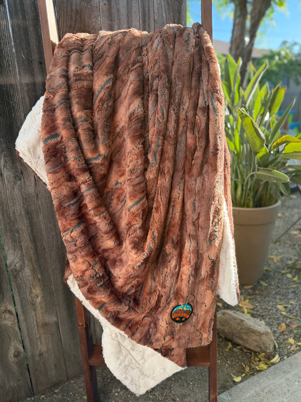 Mountain Campfire Minky Blanket 🏕️🤎 (Adult Size)