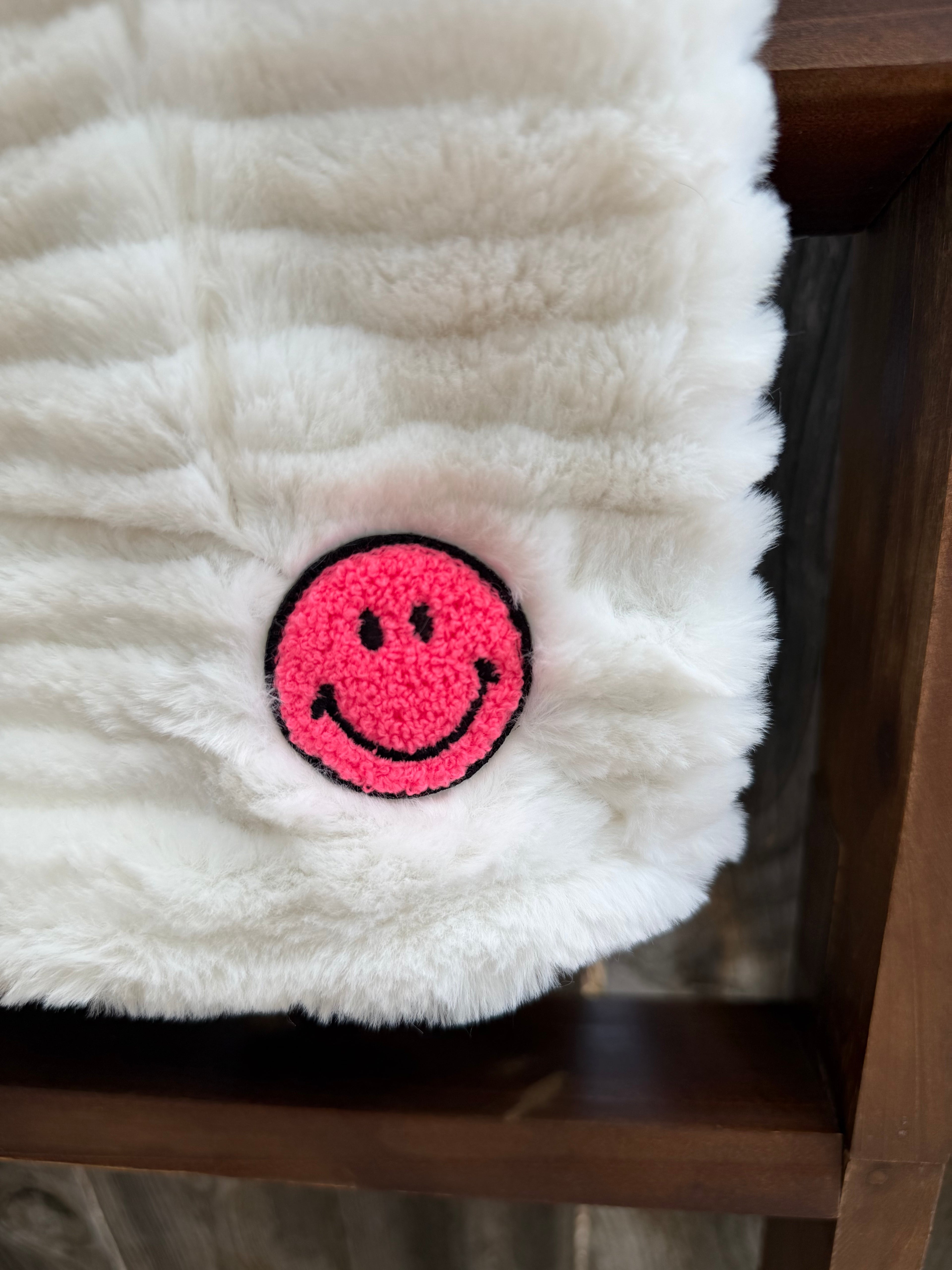 Retro Daisy Smiles Baby Minky Blanket 🌼🖤